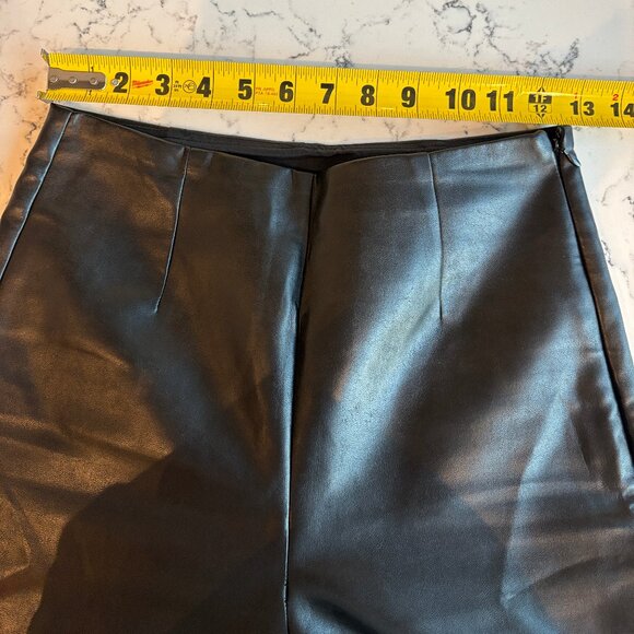 Women's Black Leather Pants - Picture 3 of 11